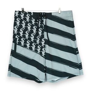 MLB Genuine Merchandise Mens Chicago White Sox Swim Trunks Size 40‎